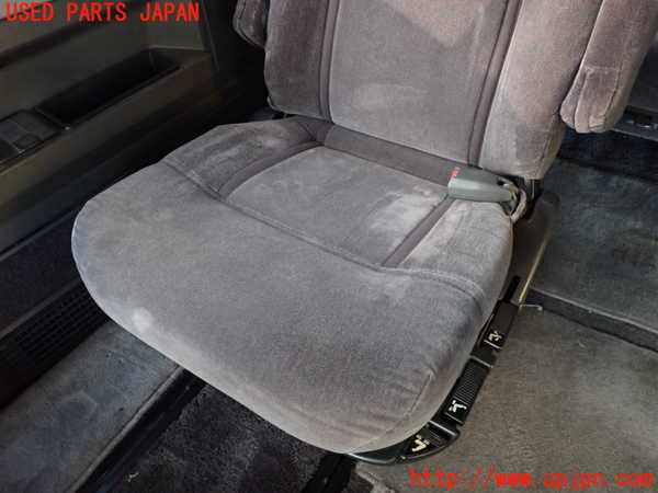 1UPJ-9235727145]デリカ スターワゴン(P25W)右2列目シート 中古_3