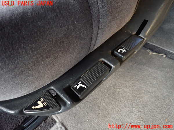 1UPJ-9235727145]デリカ スターワゴン(P25W)右2列目シート 中古_4