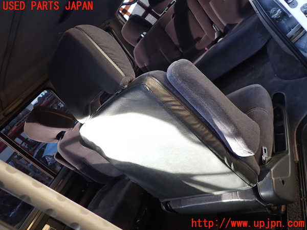1UPJ-9235727175]デリカ スターワゴン(P25W)左2列目シート 中古_4