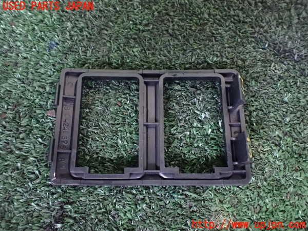 1UPJ-9235727693]デリカ スターワゴン(P25W)内装トリム類3 中古_2