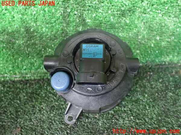 1UPJ-9235731180]パジェロ(V98W)右フォグ 中古_3