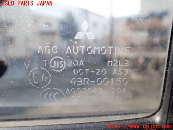 1UPJ-9235731290]パジェロ(V98W)右後ドア 中古(43R-00150 M2L3)_5