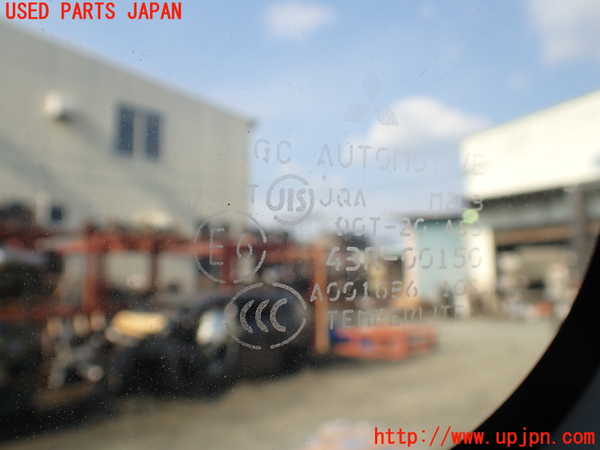 1UPJ-9235731380]パジェロ(V98W)右クォーターガラス 中古(43R-00150 M2L3)_3