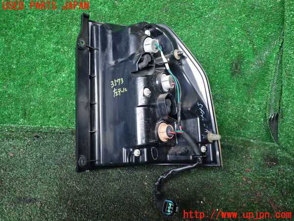 1UPJ-9235731536]パジェロ(V98W)左テールランプ 中古_2