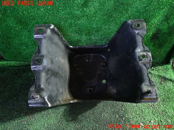 1UPJ-9235731700]パジェロ(V98W)スペアタイヤキャリア 中古_2