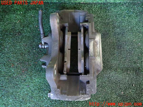 1UPJ-9235734085]パジェロ(V98W)左フロントキャリパー 中古_2