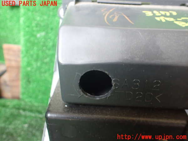 1UPJ-9235737516]パジェロ(V98W)グローブボックス1 中古_5