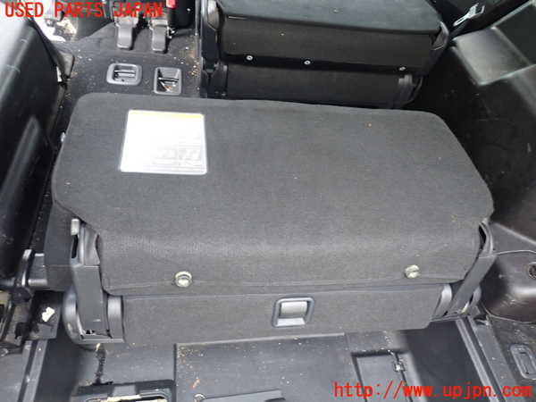1UPJ-9235737210]パジェロ(V98W)3列目シート 中古_4