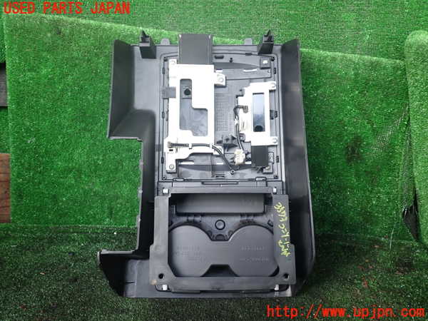 1UPJ-9235737549]パジェロ(V98W)コンソール 中古_4