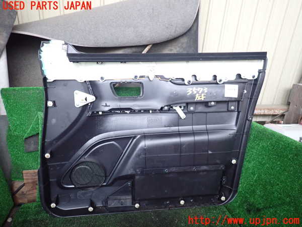 1UPJ-9235731264]パジェロ(V98W)左前ドア内張り 中古_4