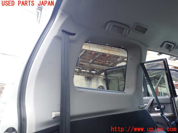 1UPJ-9235737680]パジェロ(V98W)左リアピラートリム 中古_2