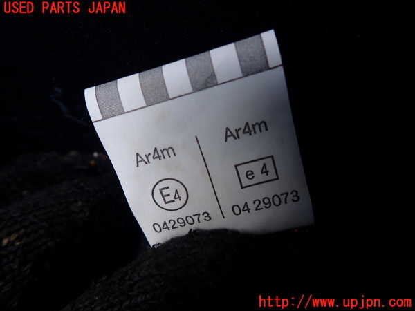 1UPJ-9235737275]パジェロ(V98W)左3列目シートベルト 中古_3