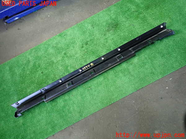 1UPJ-9235741390]レクサス・UX250h(MZAH10)右サイドステップ 中古_2