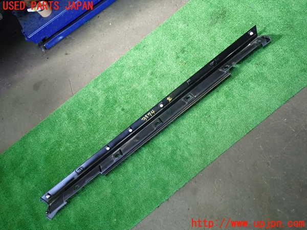 1UPJ-9235741392]レクサス・UX250h(MZAH10)左サイドステップ 中古_2