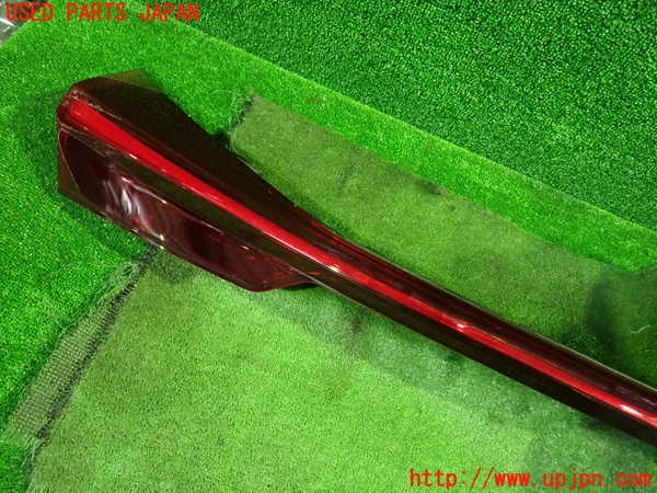 1UPJ-9235741559]レクサス・UX250h(MZAH10)リアフィニッシャー 中古_3
