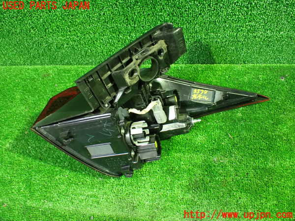 1UPJ-9235741536]レクサス・UX250h(MZAH10)左テールランプ 中古_2
