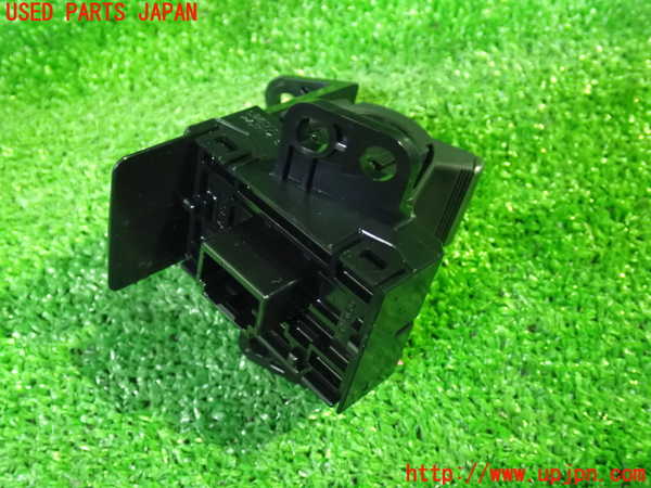 1UPJ-9235746313]レクサス・UX250h(MZAH10)スイッチ8 (電動パーキングブレーキ) 中古_2