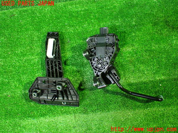 1UPJ-9235746381]レクサス・UX250h(MZAH10)センサー1 中古_3