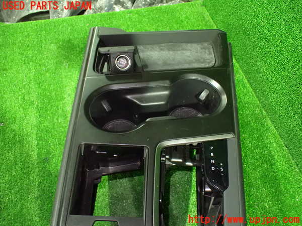 1UPJ-9235747540]レクサス・UX250h(MZAH10)センターコンソール 中古_3