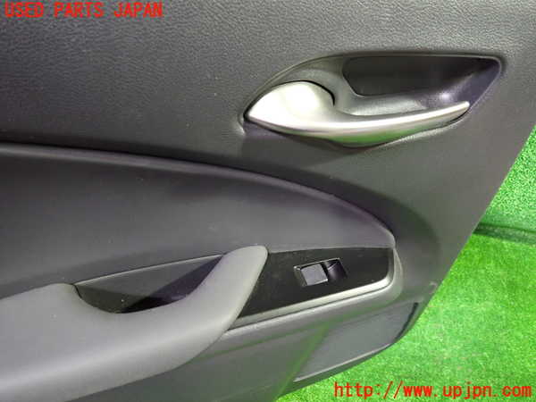 1UPJ-9235741324]レクサス・UX250h(MZAH10)左後ドア内張り 中古_2