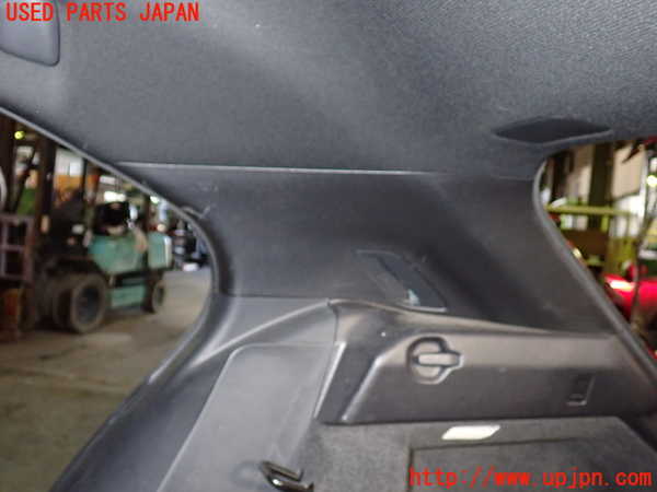 1UPJ-9235747675]レクサス・UX250h(MZAH10)右リアピラートリム 中古_2