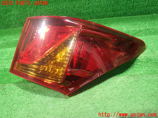 1UPJ-9235751530]レクサス・GS250(GRL11)右テールランプ 中古_2