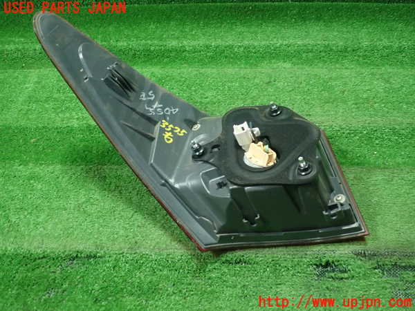 1UPJ-9235751530]レクサス・GS250(GRL11)右テールランプ 中古_3