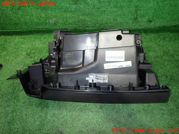 2UPJ-9235767516]BMW ミニ(MINI)ジョンクーパーワークス(JCW)(R60) クロスオーバー(XDJCW)グローブボックス1 中古_2