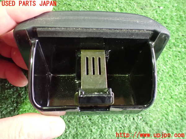 2UPJ-9235777822]アコード ユーロR(CL7)灰皿2 中古_3