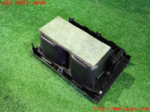 2UPJ-9235777810]アコード ユーロR(CL7)ドリンクホルダー 中古_4