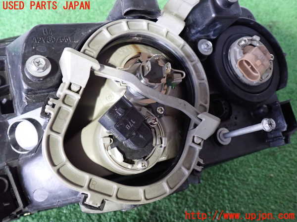 2UPJ-9235781130]センチュリー(GZG50)右ヘッドライト ハロゲン 中古_2