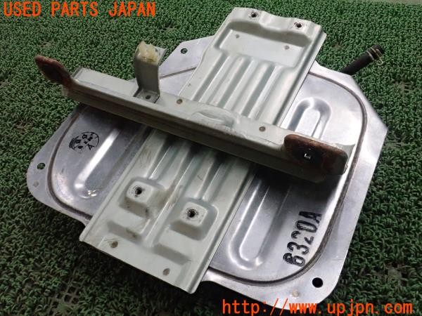 3UPJ=9235790160]セドリック ワゴン SGL(WY30)純正 フューエルリザーブタンク 中古_3