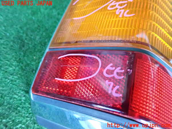 2UPJ-9235791530]セドリック ワゴン(WY30)右テールランプ 中古_2