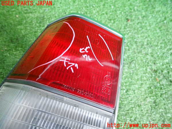2UPJ-9235791536]セドリック ワゴン(WY30)左テールランプ 中古_2