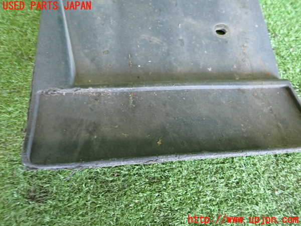 2UPJ-9235791454]セドリック ワゴン(WY30)右リアマッドガード(泥除け) 中古_3