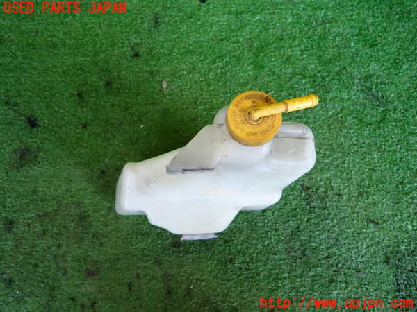 2UPJ-9235792410]セドリック ワゴン(WY30)ラジエータータンク 中古_2