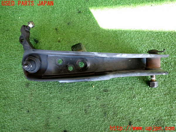 2UPJ-9235795186]セドリック ワゴン(WY30)左フロントロアアーム1 中古_3