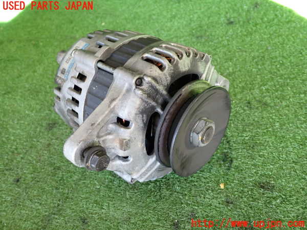 2UPJ-9235796015]セドリック ワゴン(WY30)オルタネーター(ダイナモ) 中古_2