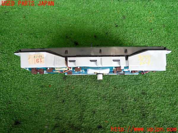 2UPJ-9235796170]セドリック ワゴン(WY30)スピードメーター 中古_2