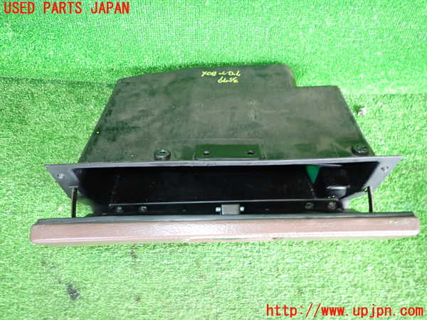 2UPJ-9235797516]セドリック ワゴン(WY30)グローブボックス1 中古_2