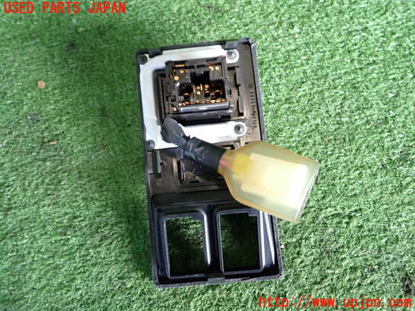 2UPJ-9235796280]セドリック ワゴン(WY30)ミラースイッチ 中古_2