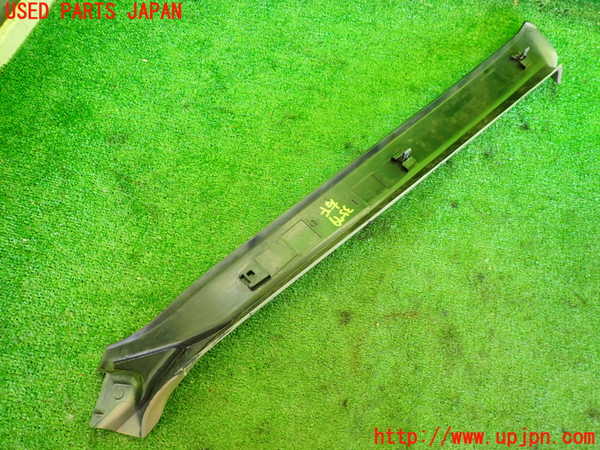 2UPJ-9235797655]セドリック ワゴン(WY30)右フロントピラートリム 中古_5