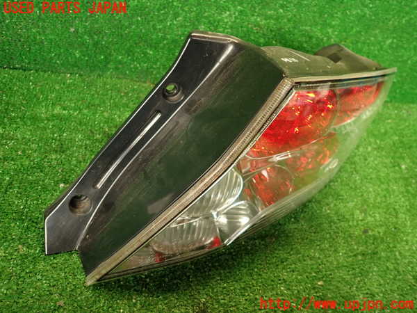 2UPJ-9235801530]ランエボ7 GT-A(CT9A)右テールランプ 中古_2