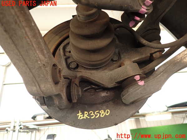 2UPJ-9235804305]ランエボ7 GT-A(CT9A)左リアナックルハブ 中古_2