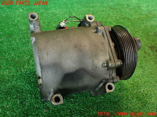 2UPJ-9235806025]ランエボ7 GT-A(CT9A)エアコンコンプレッサー 中古_2