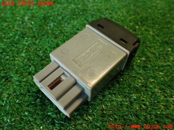 2UPJ-9235806307]ランエボ7 GT-A(CT9A)スイッチ2 (ヘッドライトレベライザー) 中古_3