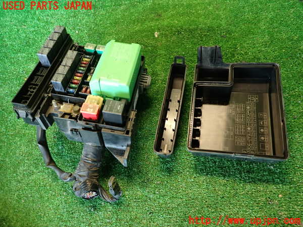 2UPJ-9235806741]ランエボ7 GT-A(CT9A)ヒューズボックス1 中古_5