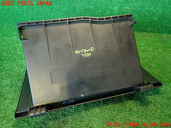 2UPJ-9235807516]ランエボ7 GT-A(CT9A)グローブボックス1 中古_4