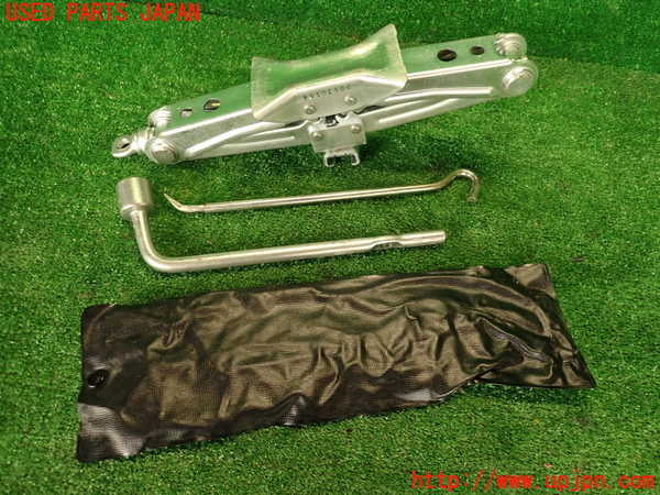 2UPJ-9235807805]ランエボ7 GT-A(CT9A)車載工具 中古_2