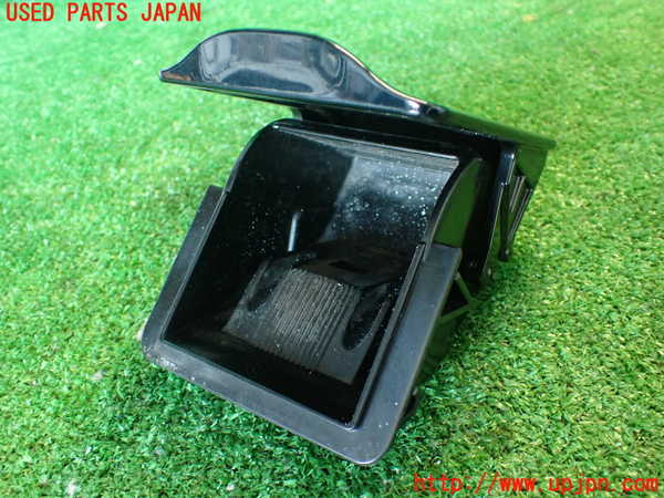 2UPJ-9235807821]ランエボ7 GT-A(CT9A)灰皿1 中古_3